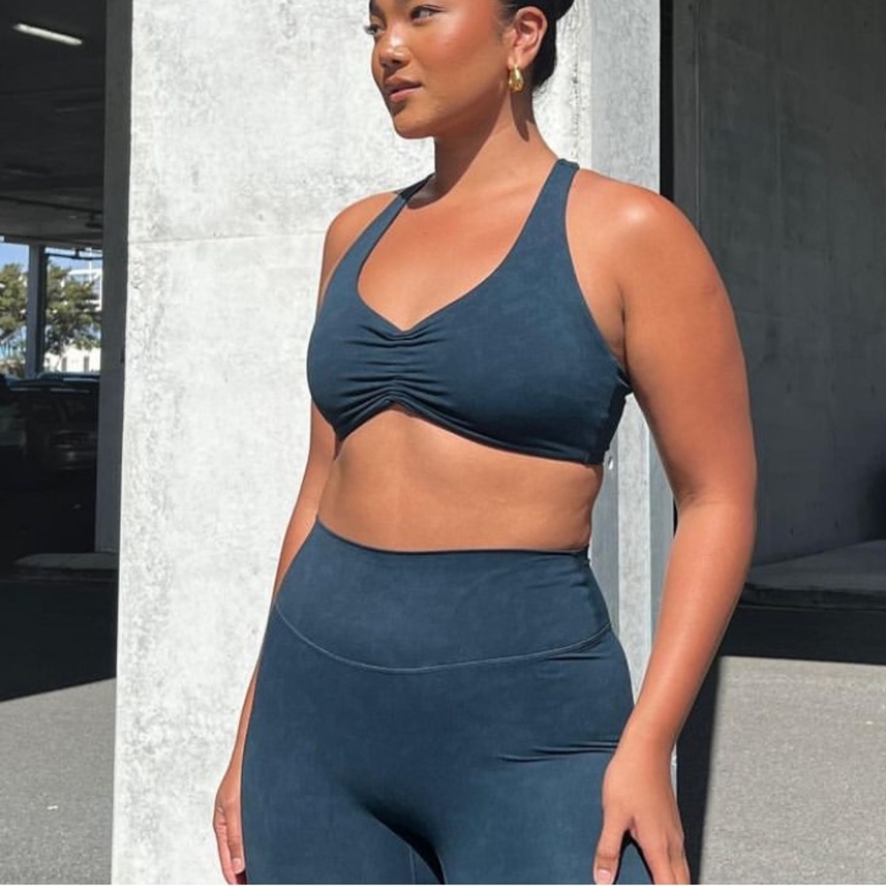 Crop Shot Boutique Lea Crop in Cove
